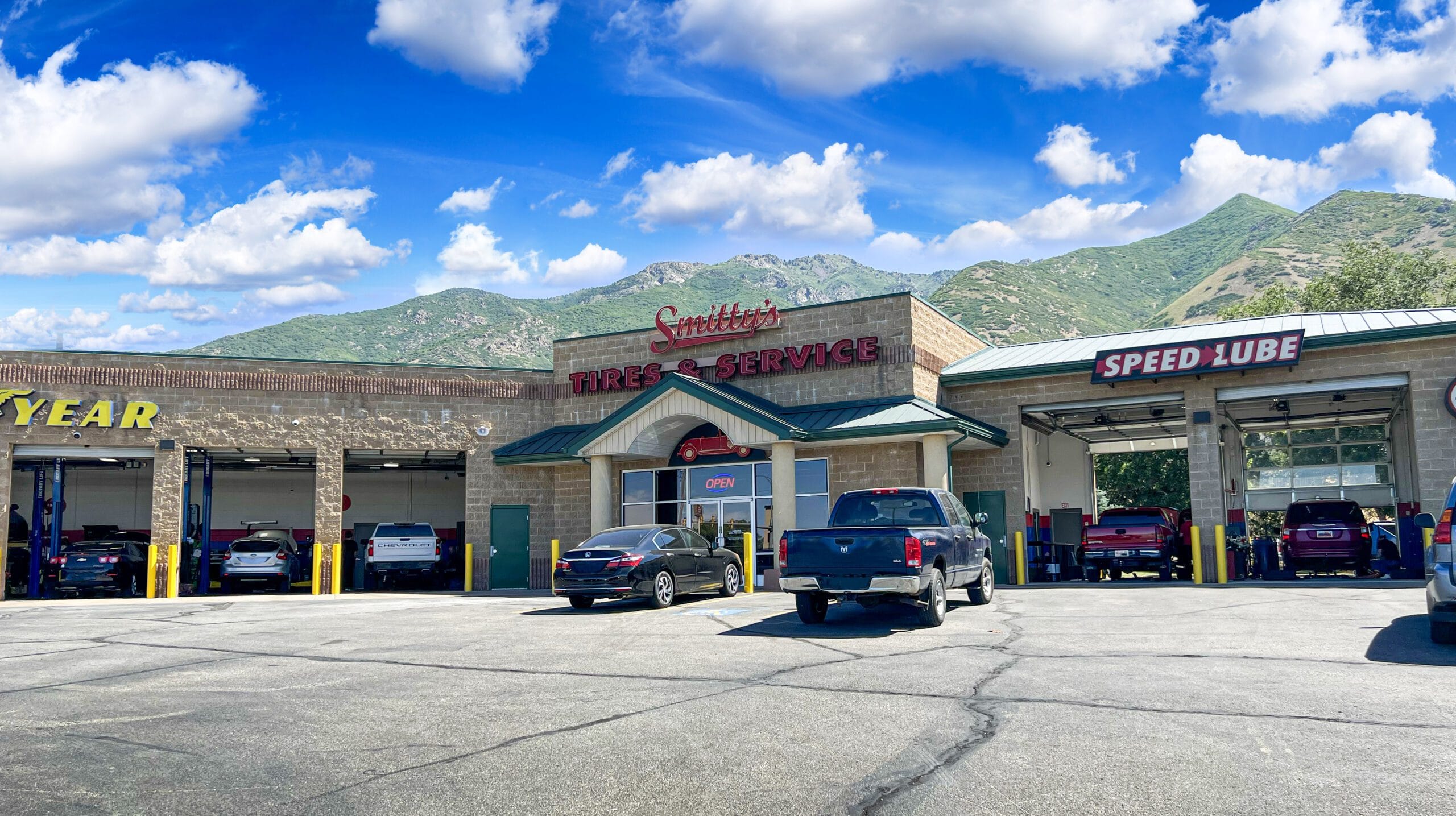 Burt Brothers & Smitty's Tire & Service in Uintah, UT